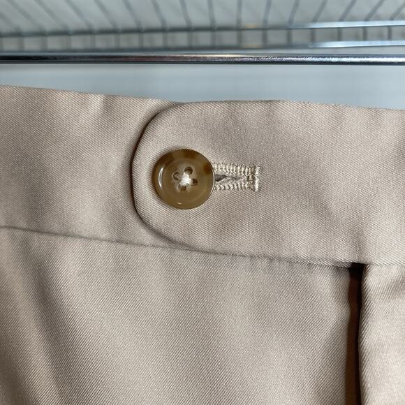J McLaughlin Men's Beige Chino Shorts 10" Size 40 Resort Basics Khakis Casual - Picture 9 of 13